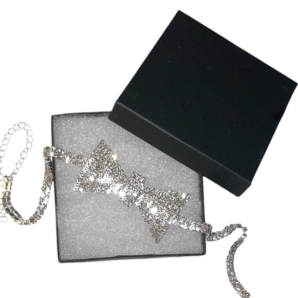 BOUTIQUE Sparkling Rhinestone Bowtie Bling Choker - NWT - Picture 5 of 5